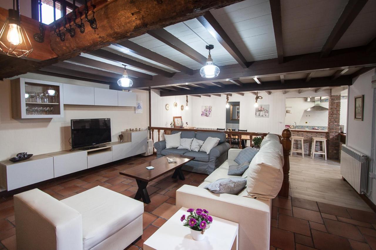 Villa Santa Barbora, Casa A 3 Km De La Playa Llanes Exterior foto